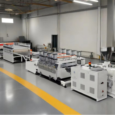 Купить Shenzhen HYPET Carbon Crystal Plate Extrusion Production Line /Three Layers PVC Foam Board Equipment Making Machine Manufacturer online manufacture